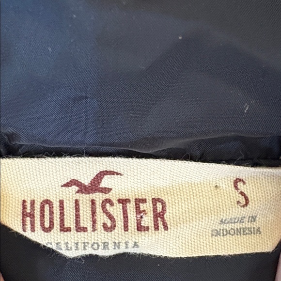 Hollister women’s long  Puffer Jacket - Picture 2 of 5